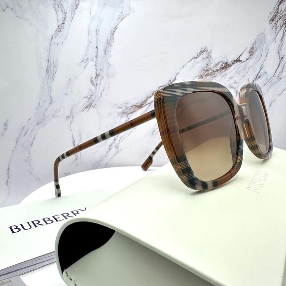 New Burberry Sunglasses Brown Check Square Frames Gradient Lens w/ Case BURBERRY - Picture 3 of 16